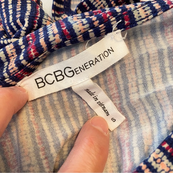 BCBGeneration short sleeve multi-colour dress, size Small - Picture 5 of 7